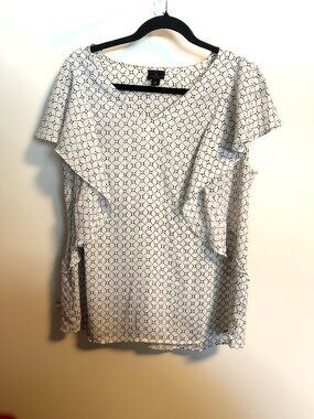 Worthington Women blouse w/ flutter sleeves